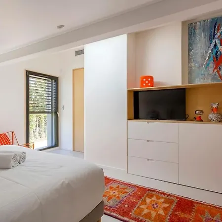 Maison Hana, Piscine Et Climatise, Ecully-lyon *