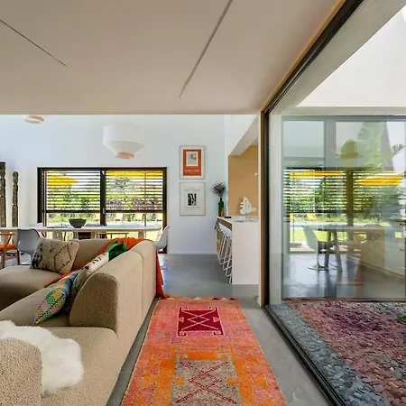 Maison Hana, Piscine Et Climatise, Ecully-lyon *
