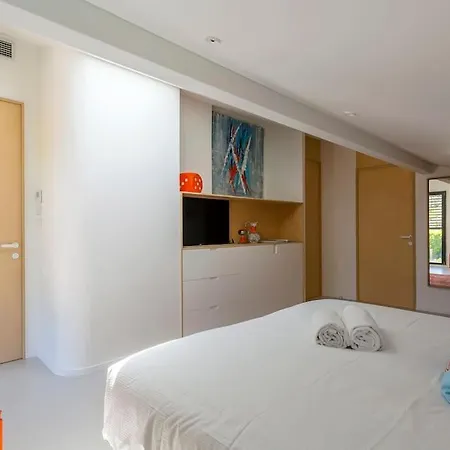 Maison Hana, Piscine Et Climatise, Ecully-lyon Apartmán Écully