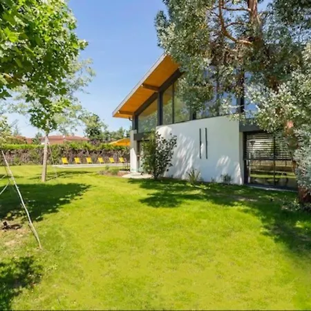 Maison Hana, Piscine Et Climatise, Ecully-lyon Écully